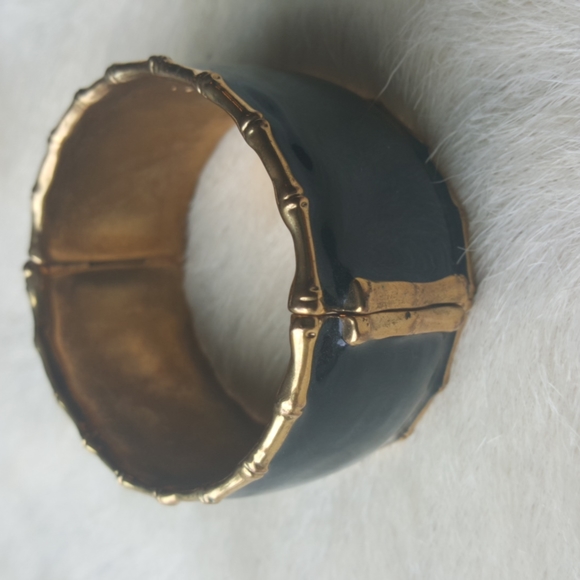 Cuff Bracelet - Picture 4 of 4